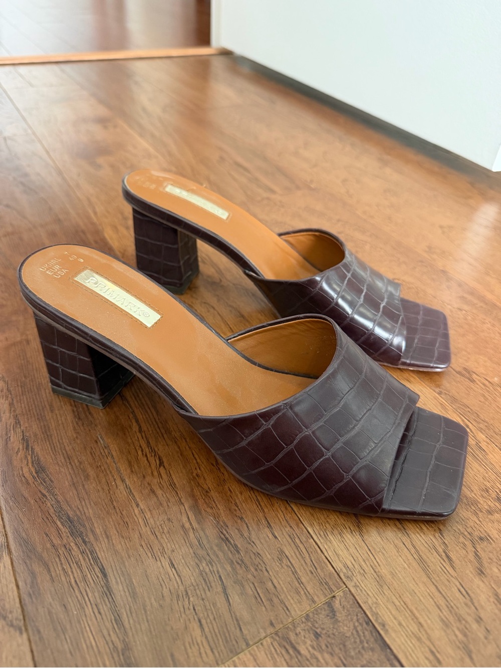 Primark Dark Brown Croc-Embossed Square Toe Block Heel Mules
